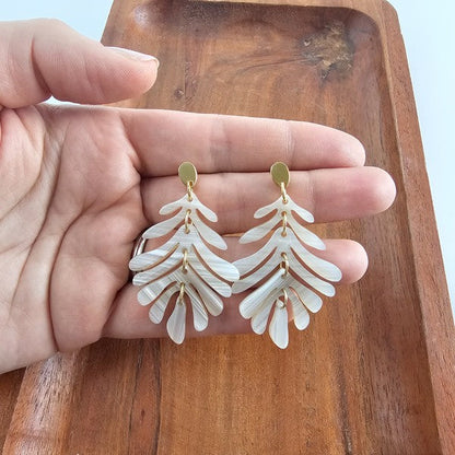 gold-plated petite palm earrings detail