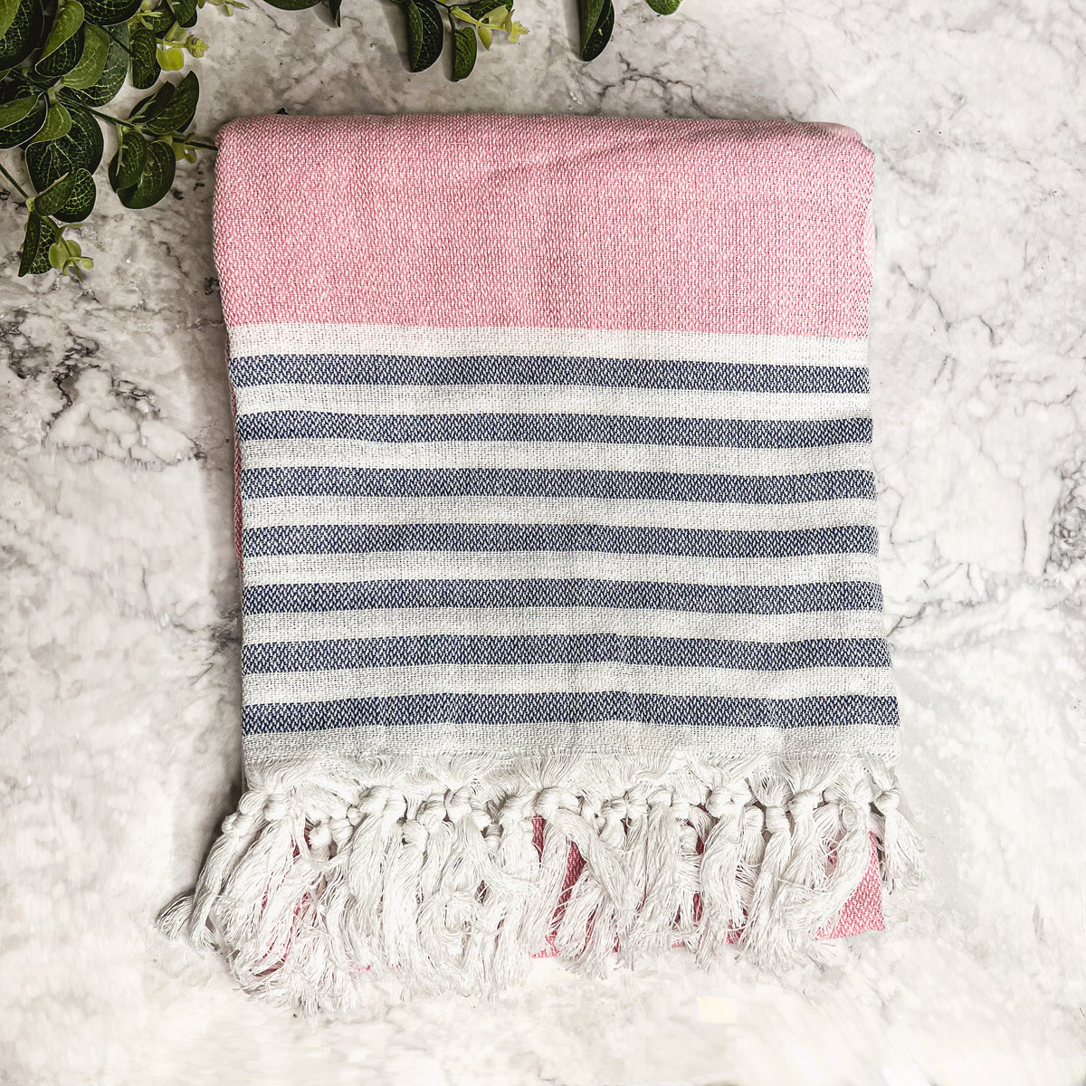 Textured 180 GSM cotton towel with handcrafted details