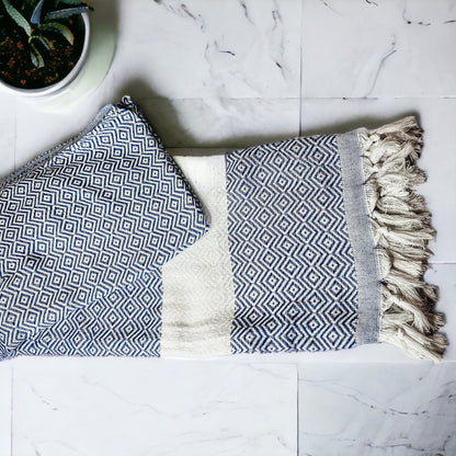 Oversized soft Turkish towel in diamond design – blue color