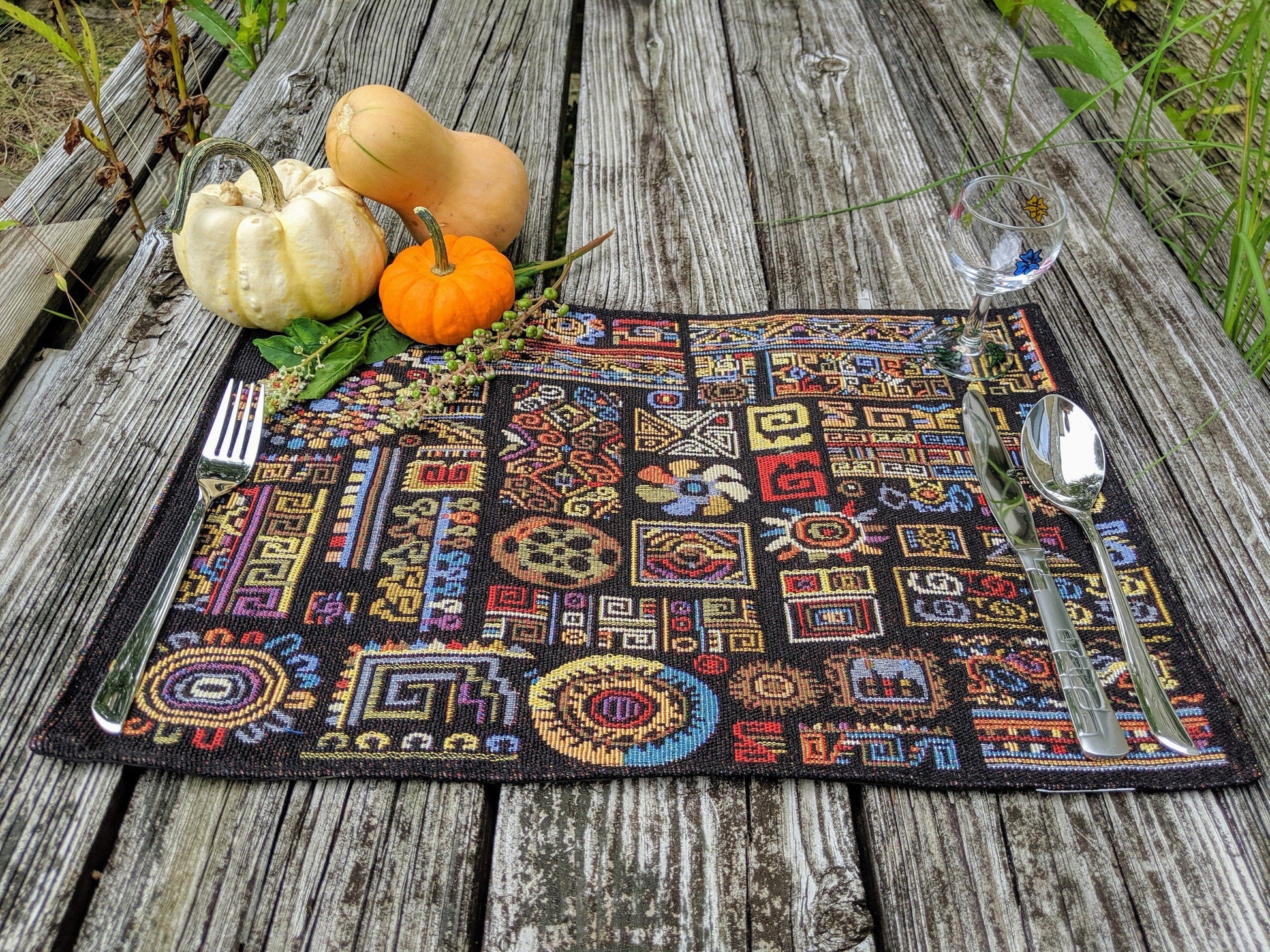 table setting with geometric placemat