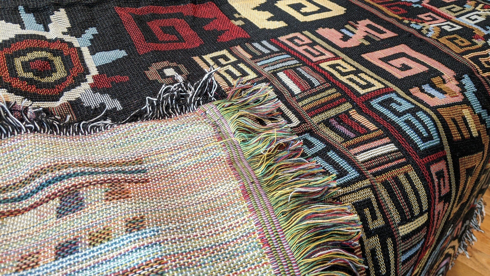 decorative woven sofa blanket