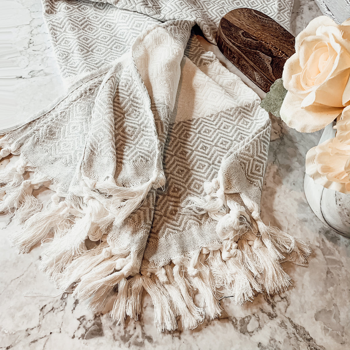 Artisan-made Turkish towel 200 GSM in gray with tassel edges