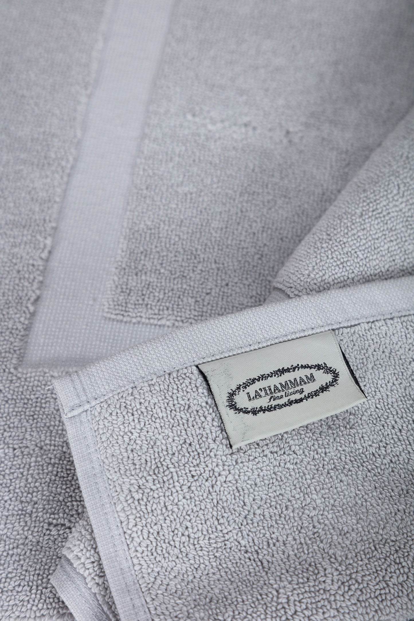 double stitched bath mat close up