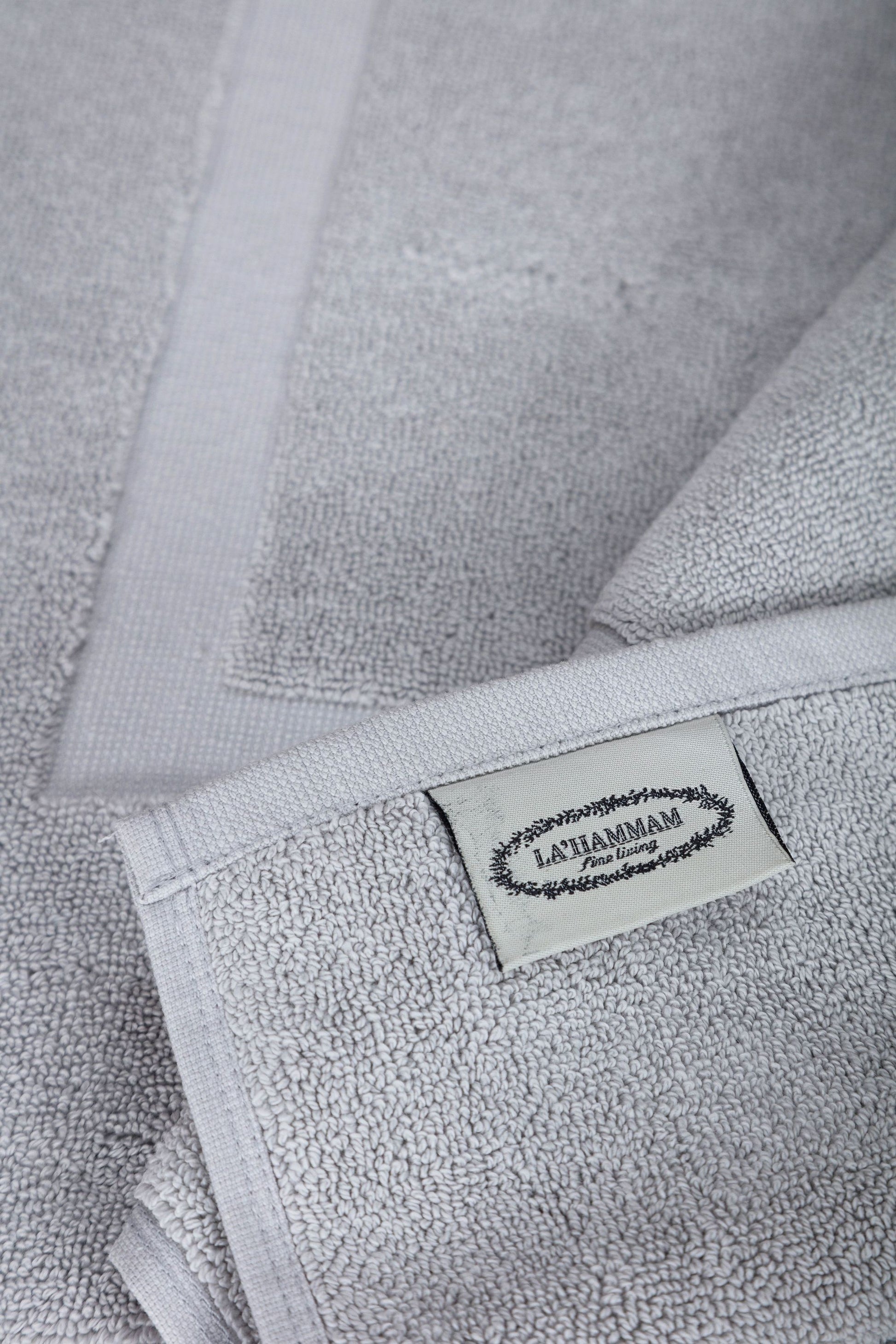 double stitched bath mat close up