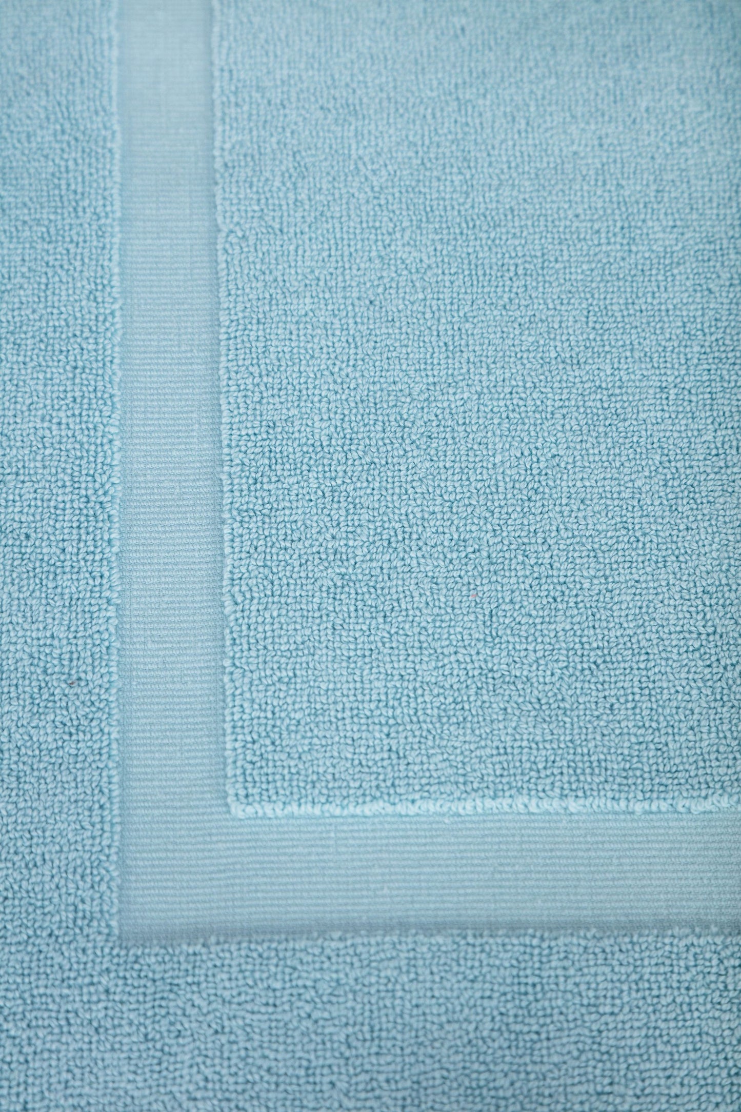 thick weave absorbent bath mat