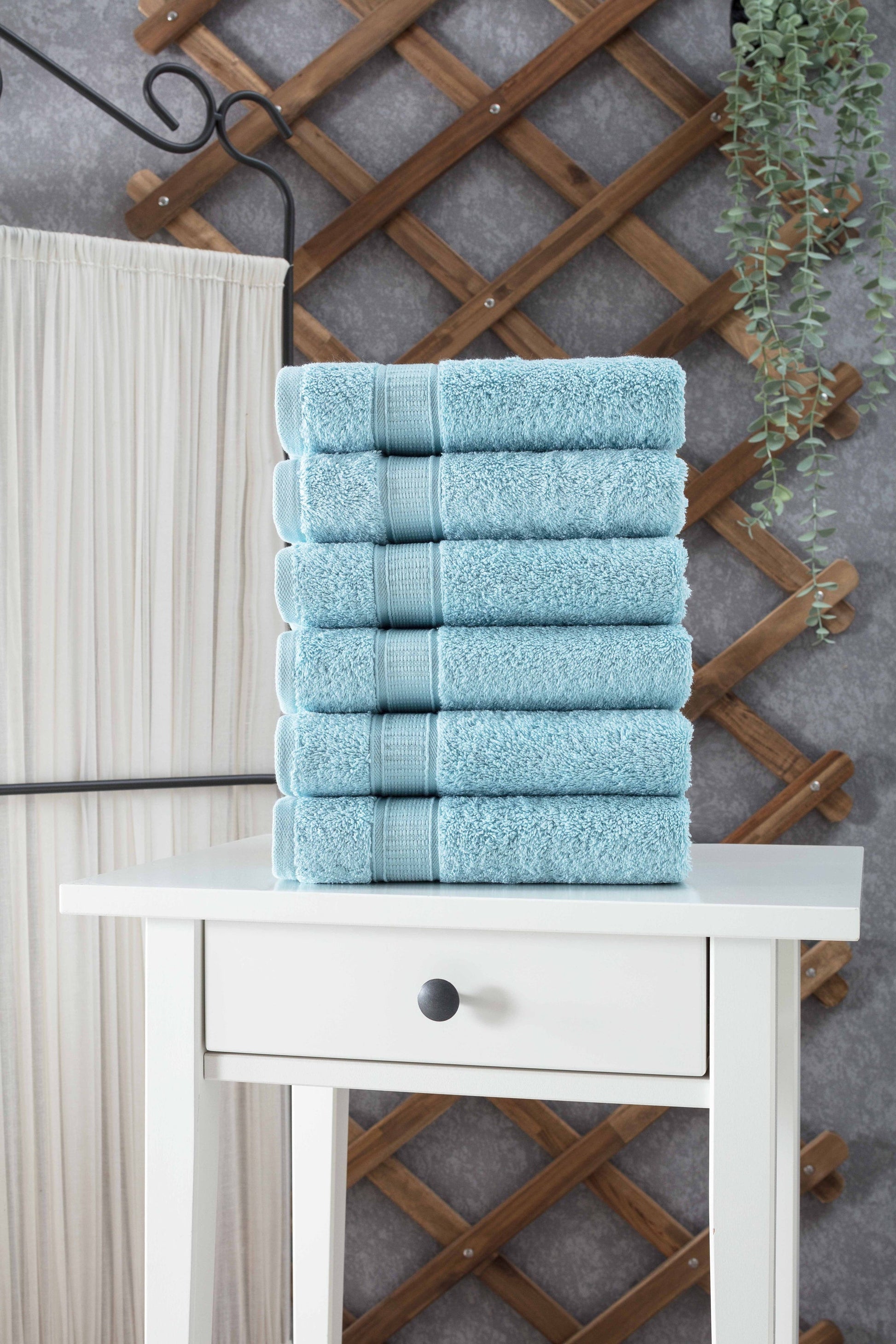 Set of 6 Turkish cotton hand towels in premium 600 GSM design