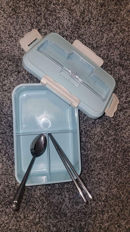 Top-down view of compact BPA-free bento lunch box for students and adults
