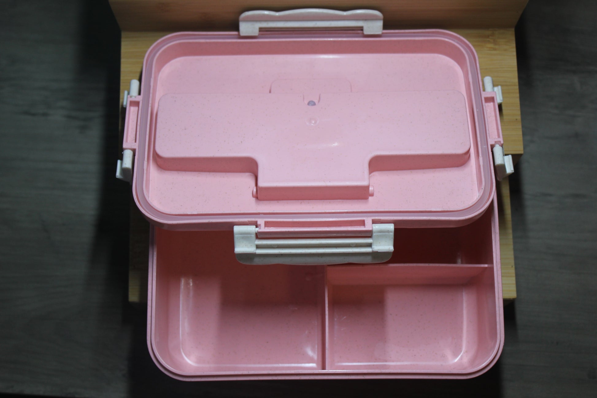 Top-down view of compact BPA-free bento lunch box for students and adults